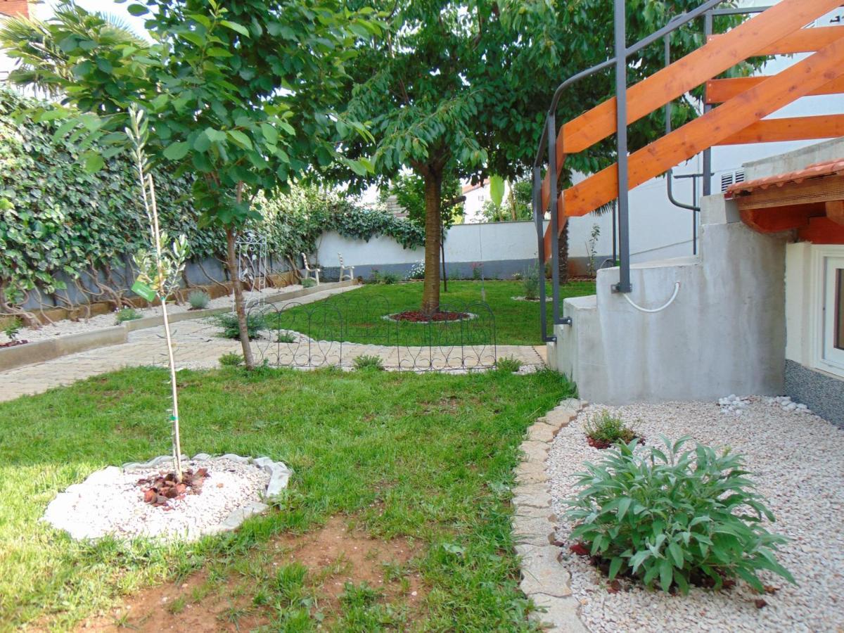 Apartments Marija Malinska Luaran gambar
